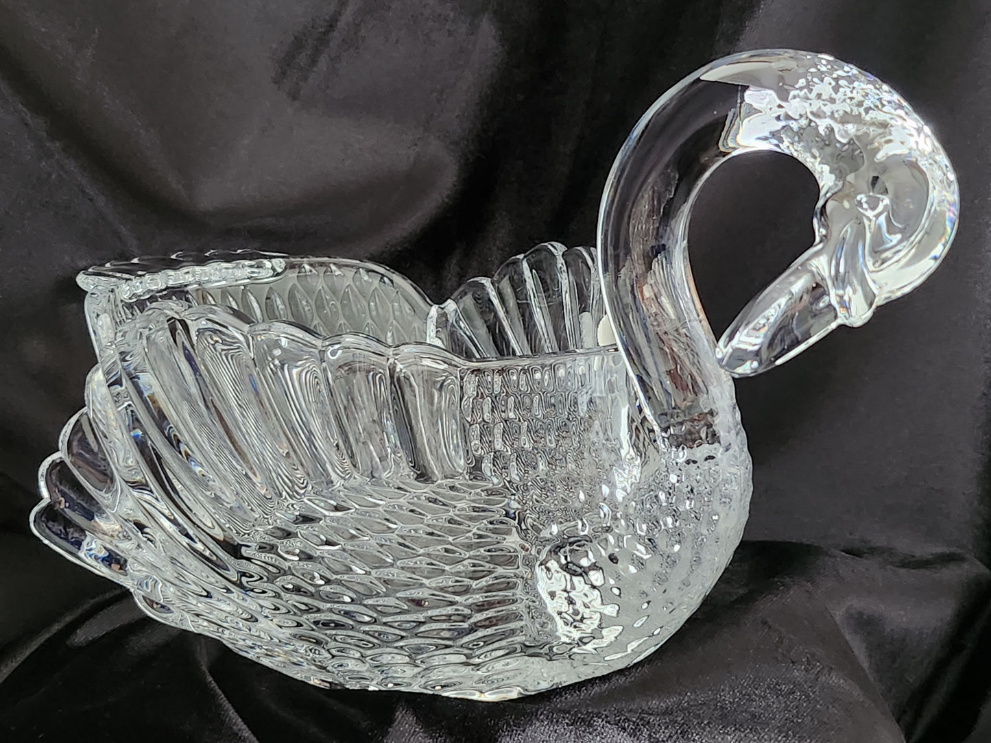 Bohemia Crystal Swan Centerpiece Bowl