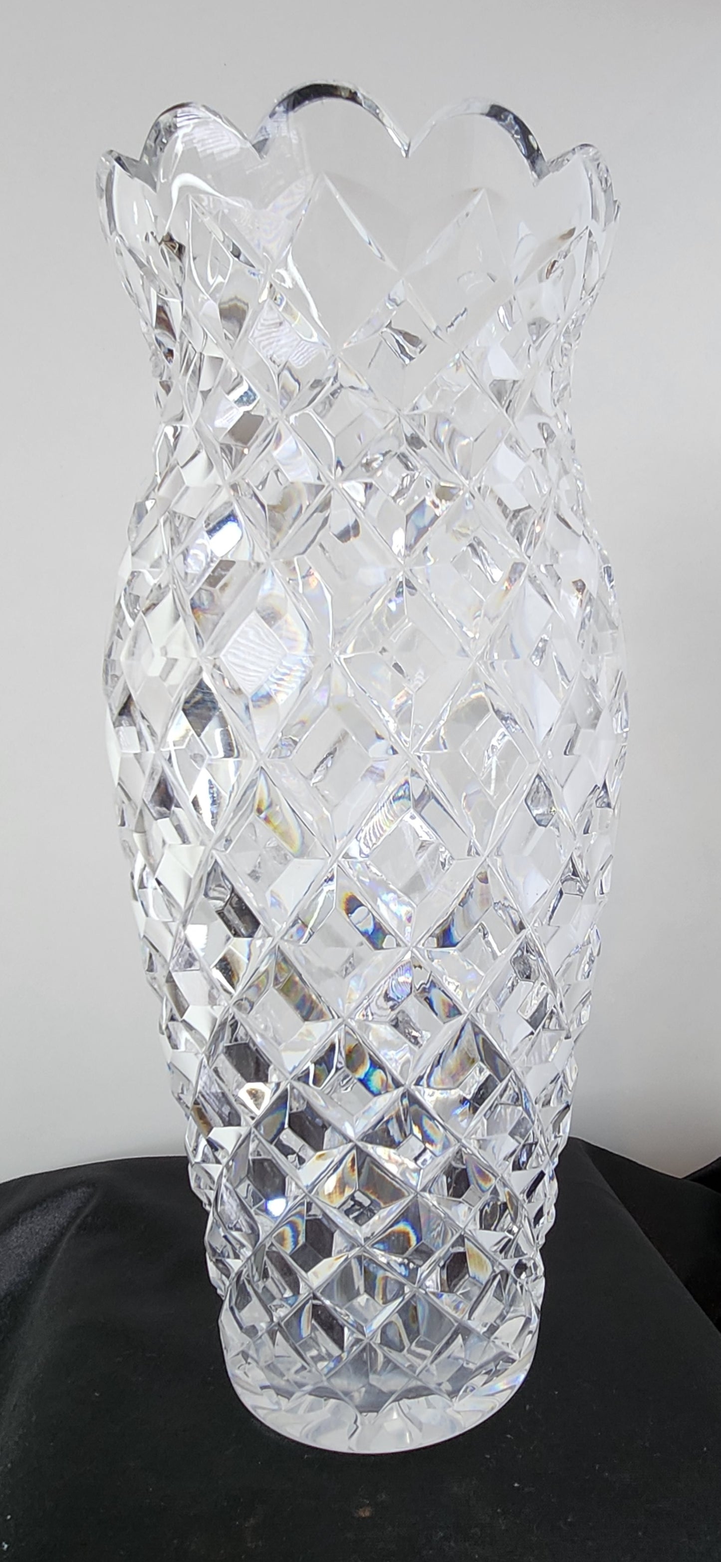 Large Diamond Cut Crystal Vase