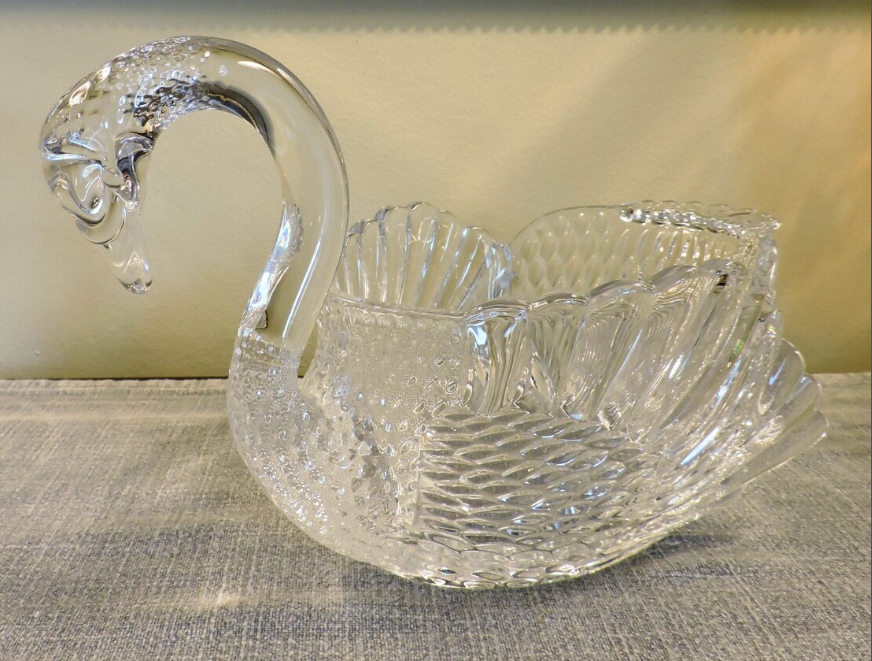 Bohemia Crystal Swan Centerpiece Bowl
