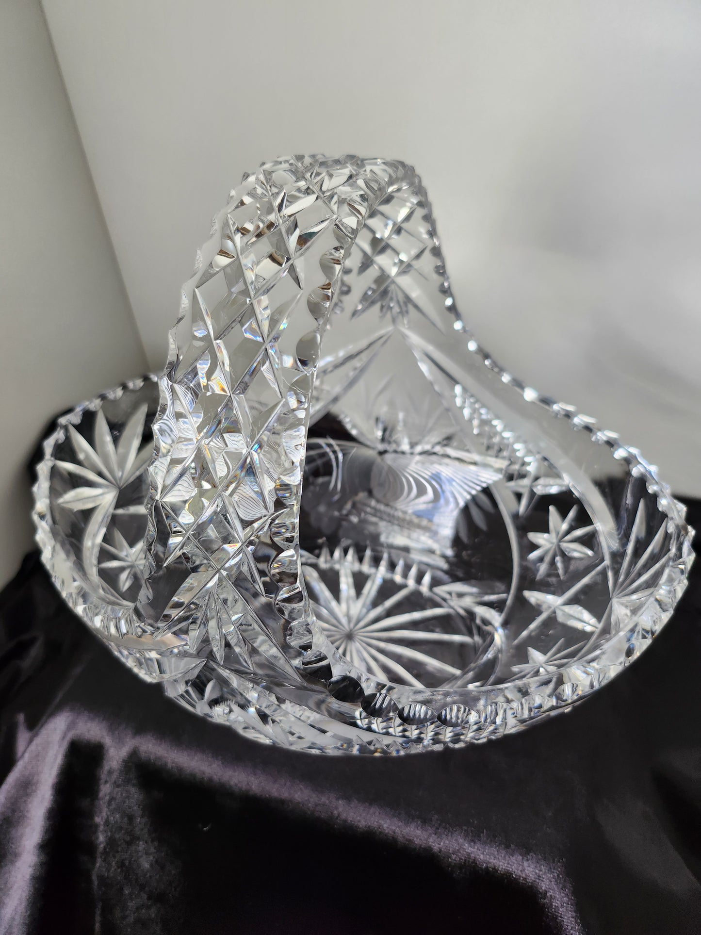 Large Diamond Cut Crystal Basket